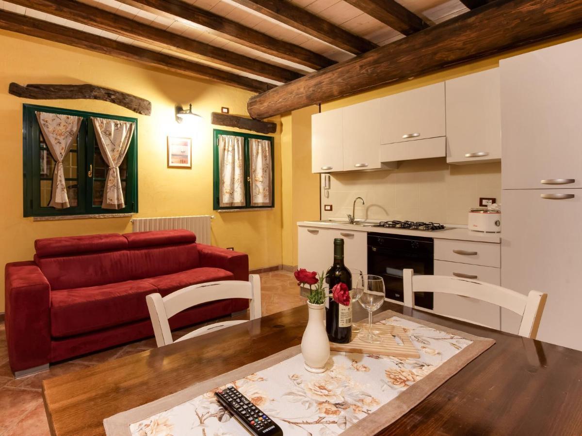 Beautiful Chalet With Swimming Pool In Lombardy Villa Marone Ngoại thất bức ảnh