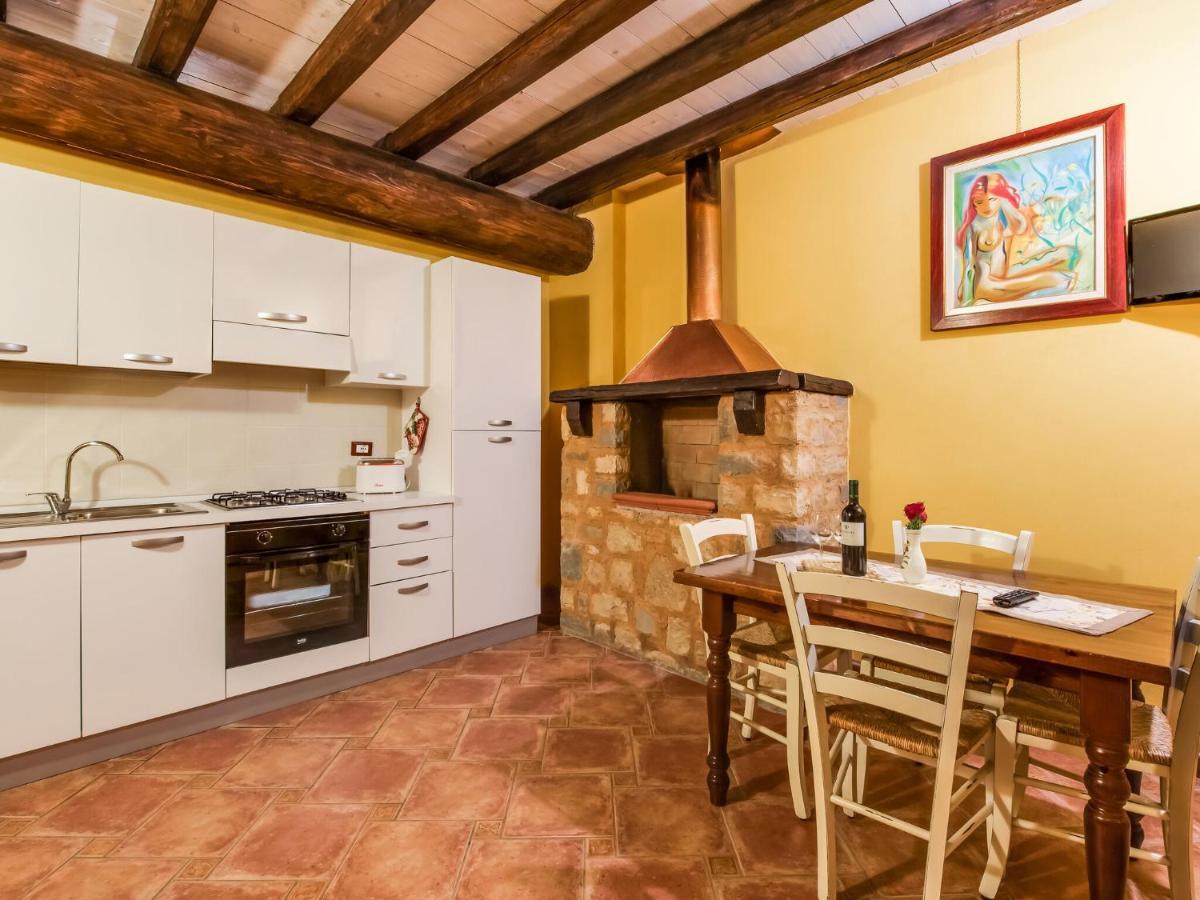 Beautiful Chalet With Swimming Pool In Lombardy Villa Marone Ngoại thất bức ảnh